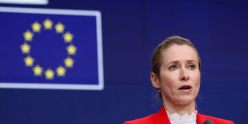 Los ministros de Exteriores de la UE abordan el plan de paz de Trump y las alternativas para fortalecer el apoyo financiero a Ucrania