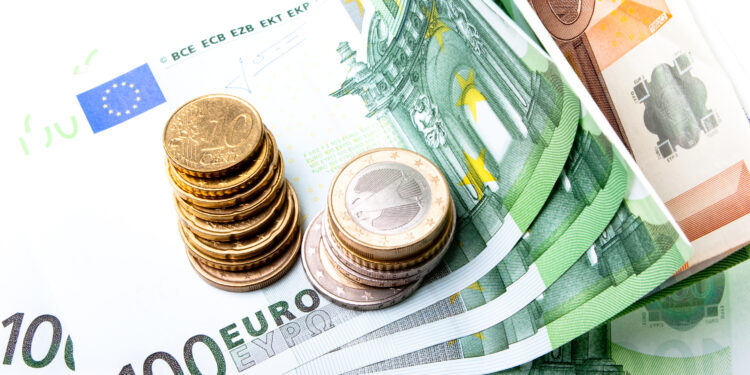 La UE prohibirá los pagos en metálicos superior a 10.000 euros en 2027