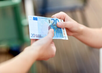 La inflación anual se sitúa en el 2,1 % en la zona euro