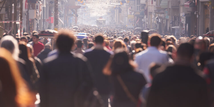 España crece con la inmigración mientras Europa envejece