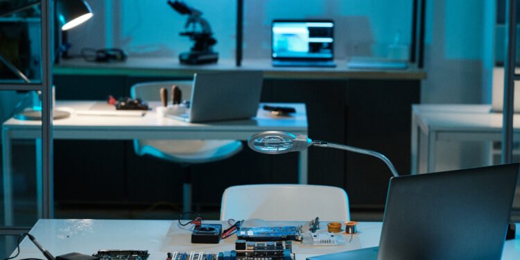 La Comisión adopta el programa de trabajo del Consejo Europeo de Innovación para 2026, poniendo a disposición 1.400 millones de euros