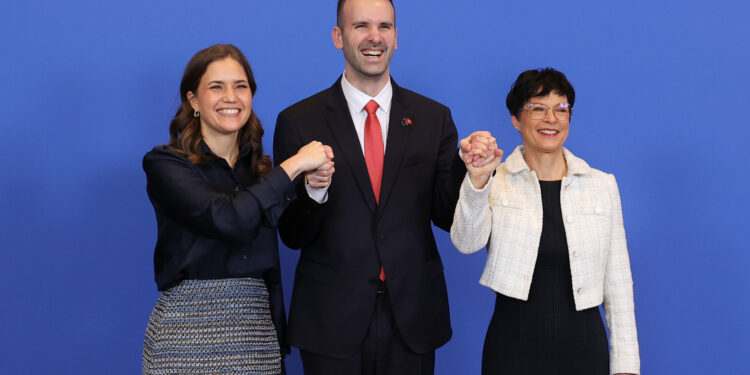 Montenegro avanza en su objetivo de culminar las negociaciones de adhesión a la UE en 2026 al cerrar provisionalmente cinco nuevos capítulos