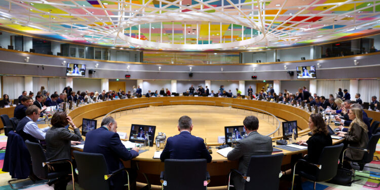 Los ministros de Telecomunicaciones de la UE discuten medidas para fortalecer la ciberseguridad y la competitividad digital