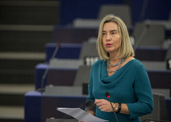 La ex Alta Representante de la UE, Federica Mogherini, dimite como rectora del Colegio de Europa en medio de una investigación por fraude