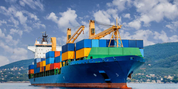 Los puertos de la UE manejaron 3.400 millones de toneladas de carga en 2024