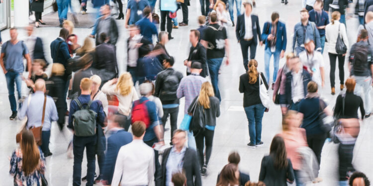 Casi el 10 %  de la población de la UE era ciudadana de un país distinto al de su residencia en 2024