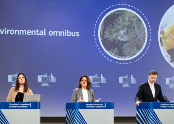 La Comisión Europea simplifica la legislación ambiental para apoyar el crecimiento verde y reducir costos empresariales