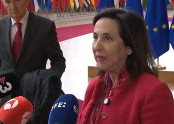 Robles: La UE va seguir apoyando a Ucrania porque EEUU no ha ofrecido “ninguna garantía de seguridad”