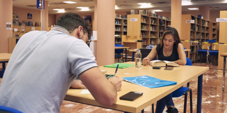 El 14 % de los jóvenes de la UE abandonaron la educación