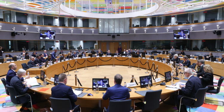 Los ministros de Justicia de la UE abordan la lucha contra la impunidad por los crímenes en Ucrania