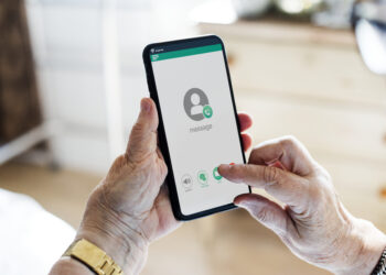 Bruselas investiga a Meta por su nueva política sobre IA en WhatsApp por posible infracción de las normas de competencia