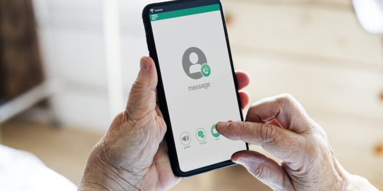 Bruselas investiga a Meta por su nueva política sobre IA en WhatsApp por posible infracción de las normas de competencia