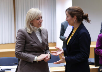 Mónica García defiende en Bruselas una Ley de Medicamentos Críticos basada en la solidaridad europea