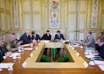 Líderes europeos coordinan con Zelenski los esfuerzos en el plan de paz para Ucrania