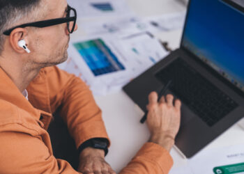 El aumento anual de los costes laborales en la zona del euro es del 3,3 %