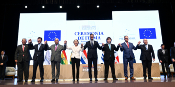 La UE y Mercosur firman oficialmente su tratado comercial en Paraguay con la ausencia de Lula