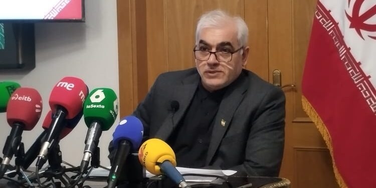 Albares convoca al embajador de Irán para expresar su “condena” por la represión de manifestantes