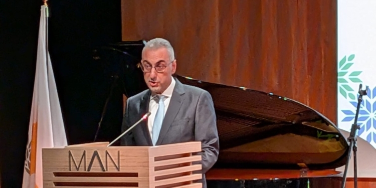 El embajador presenta los cinco pilares de la Presidencia chipriota, que promoverá la “implementación plena” de los pactos para el Mediterráneo y sobre Migración y Asilo