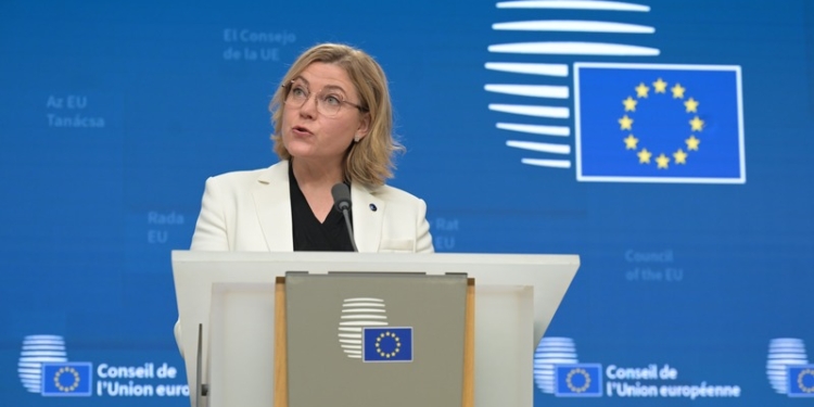 Bruselas celebra los “avances” de España, Dinamarca, Estonia y Grecia en materia de Estado de Derecho