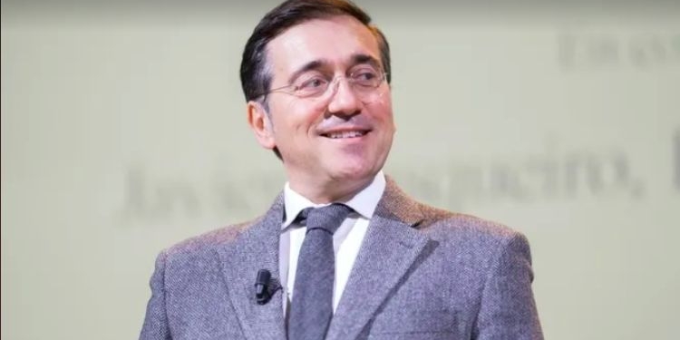 Albares celebra el acuerdo de libre comercio UE-India, que ayudará a “evitar la coerción” de EEUU