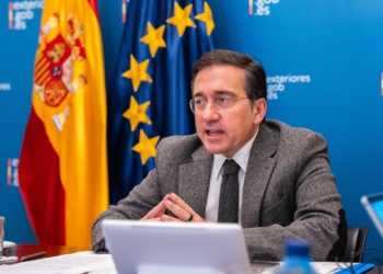 Albares advierte de que “la soberanía europea pasa por tener un verdadero Ejército Europeo”