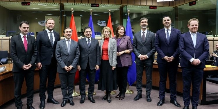 La UE respalda abiertamente ante Marruecos el plan de autonomía para el Sáhara