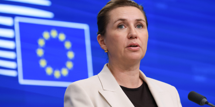 Dinamarca intensifica su actividad militar en Groenlandia junto a aliados de la OTAN en medio de las tensiones con Estados Unidos