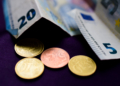 La tasa de ahorro de los hogares desciende al 15,1 % en la eurozona