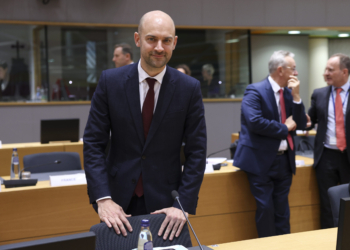 Francia confirma que trabaja con otros Estados miembros en la respuesta europea ante un posible intento de EE. UU. de tomar control de Groenlandia