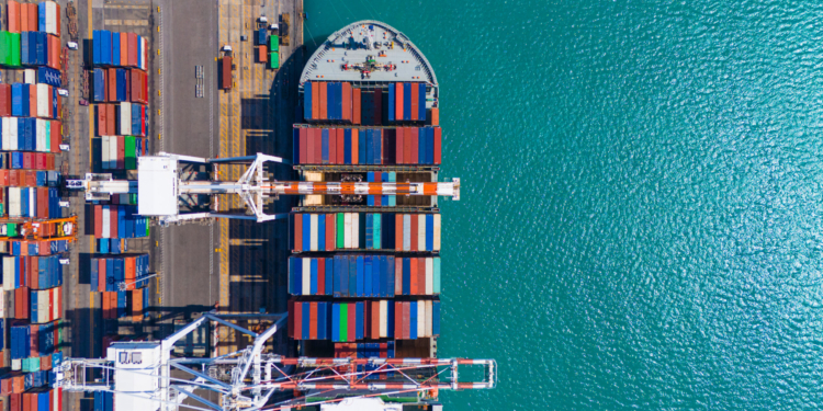 Superávit del comercio internacional de bienes de la zona del euro: 9.900 millones de euros