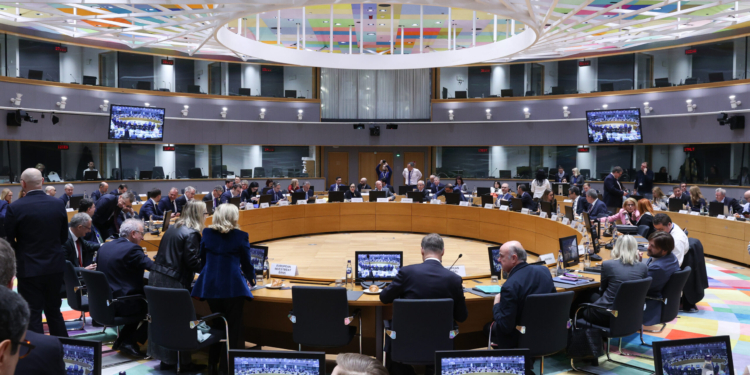 La UE elimina a Fiyi, Samoa y Trinidad y Tobago de la lista de jurisdicciones no cooperadoras