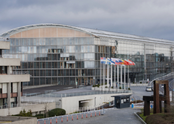 El BEI destina 3.000 millones de euros a acelerar la inversión en la descarbonización de los sectores cubiertos por el nuevo sistema de comercio de derechos de emisión (RCDE2) de la UE