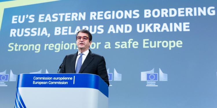 Bruselas lanza una estrategia para fortalecer las regiones orientales de la UE fronterizas con Rusia, Bielorrusia y Ucrania