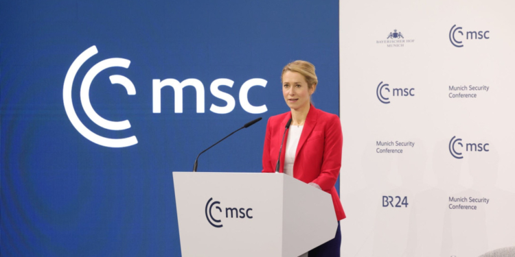 Kallas replica a las críticas de EE.UU. y defiende que «la Europa woke y decadente no está amenazada por el borrado de su civilización»