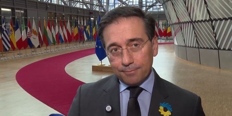 Albares asegura que hay “sintonía” entre sus colegas de la UE para levantar las sanciones a Delcy Rodríguez