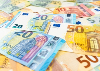 El PIB aumenta un 0,3% y el empleo un 0,2% en la zona del euro