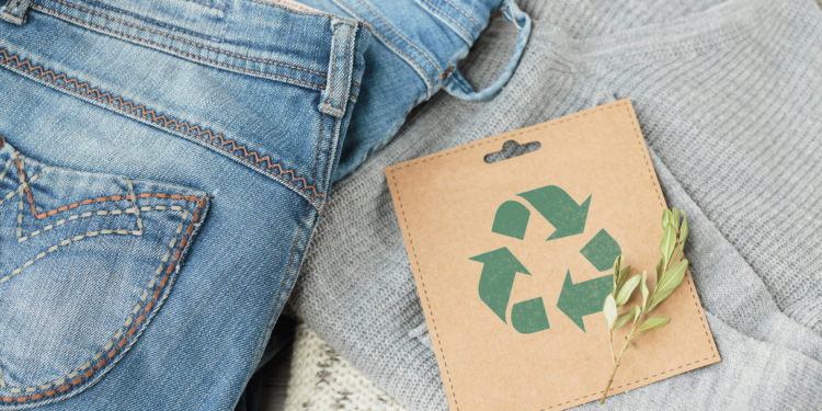 La Comisión adopta nuevas medidas para detener la destrucción de ropa y zapatos no vendidos