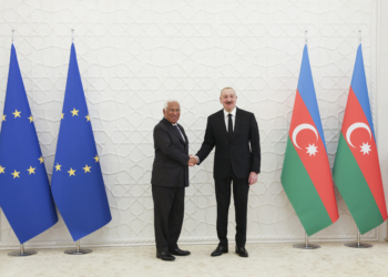 La UE y Azerbaiyán se comprometen a profundizar la cooperación política, económica y tecnológica