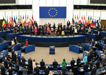 El Parlamento Europeo otorga la primera Orden Europea del Mérito a Angela Merkel, Lech Wałęsa y Volodímir Zelenski