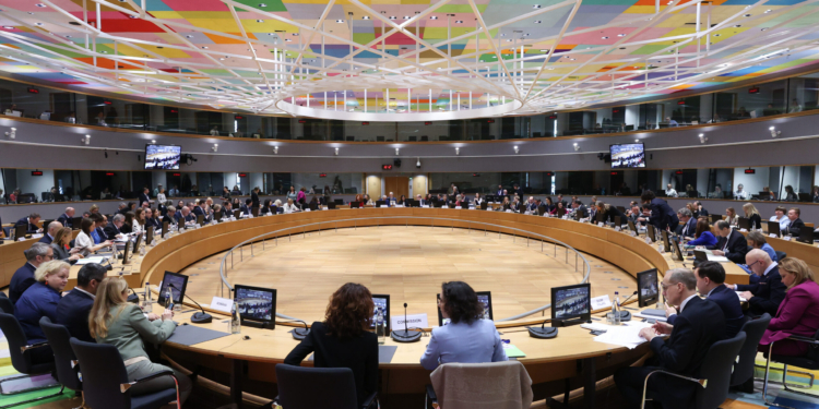 Los ministros de Asuntos Sociales e Igualdad de la UE instan a la Comisión y a los Estados miembros a intensificar los esfuerzos contra la pobreza infantil