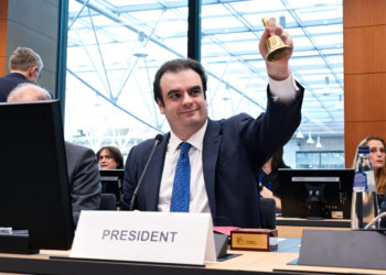 El Eurogrupo alerta sobre la vulnerabilidad de los mercados energéticos y las economías europeas ante la guerra en Ucrania y la inestabilidad en Oriente Medio