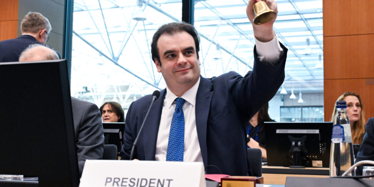 El Eurogrupo alerta sobre la vulnerabilidad de los mercados energéticos y las economías europeas ante la guerra en Ucrania y la inestabilidad en Oriente Medio