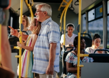 El 51 % de las personas no usó el transporte público en 2024 en la UE