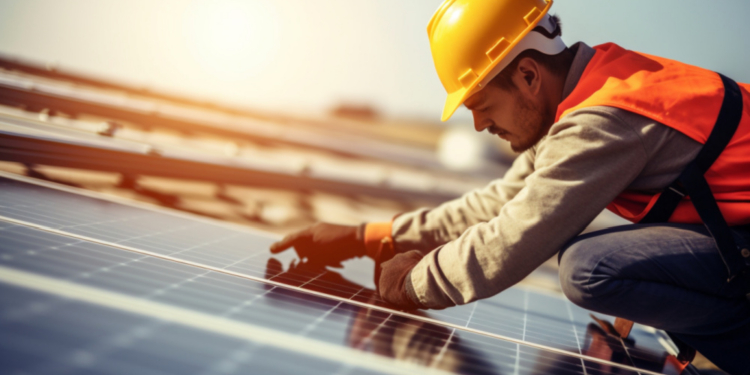 La tasa de empleo aumenta en el cuarto trimestre de 2025