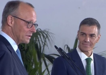 Albares traslada su “sorpresa” a su homólogo alemán por la falta de “solidaridad” de Merz con España tras las amenazas de Trump