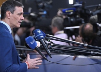 Sánchez reclama una respuesta “firme” de la UE a la guerra de Oriente Medio que se aleje “de la lógica belicista”