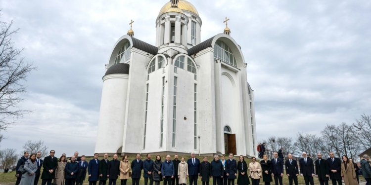 Kallas, Sybiha y los ministros de Exteriores de los 27, salvo Hungría, reclaman en Kyiv la “plena rendición de cuentas” de Rusia