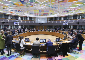 Los ministros de Asuntos Exteriores reclaman mayor preparación del bloque contra campañas híbridas