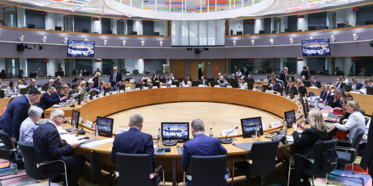 Los ministros de Justicia de la UE advierten de los riesgos para la independencia de la abogacía en Europa