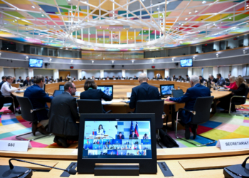 Los ministros de Transporte piden medidas temporales como ayudas estatales y flexibilidad regulatoria ante el impacto de la crisis en Oriente Medio